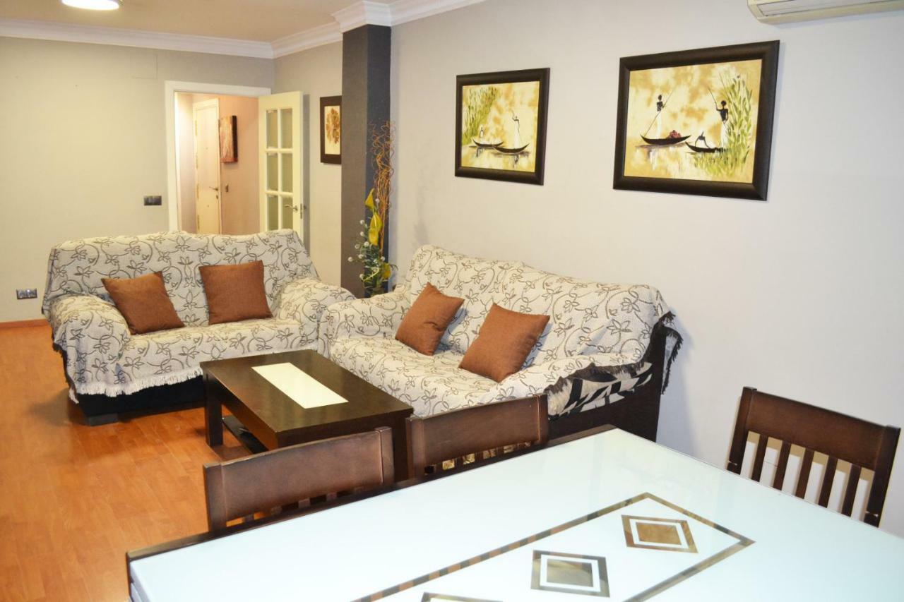 Apartmán Apartamento Acogedor, Excelente Ubicacion, 10 Min Centro Sevilla Exteriér fotografie